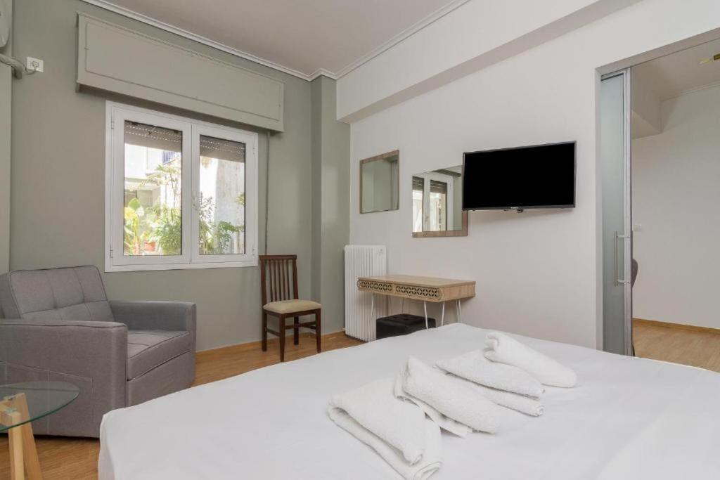 Fully Renovated 1 Bedroom Condo Athens Exterior photo