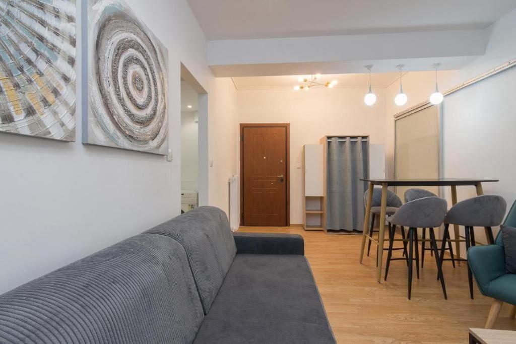 Fully Renovated 1 Bedroom Condo Athens Exterior photo